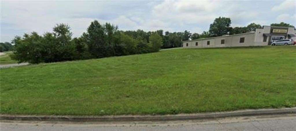 1 Acre of Mixed-Use Land for Sale in Excelsior Springs, Missouri