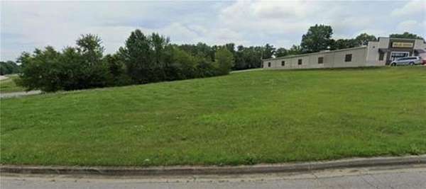 1 Acre of Mixed-Use Land for Sale in Excelsior Springs, Missouri