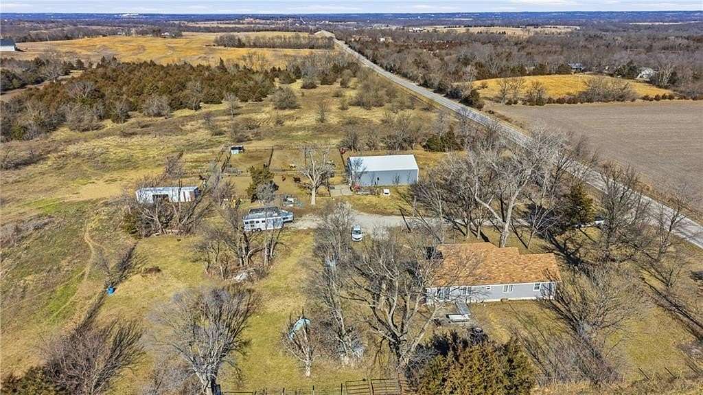 19 Acres of Land with Home for Sale in Paola, Kansas