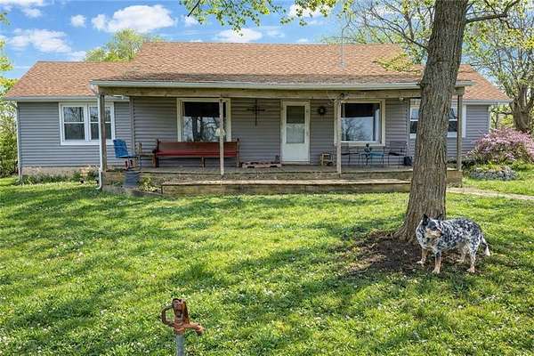 19 Acres of Land with Home for Sale in Paola, Kansas