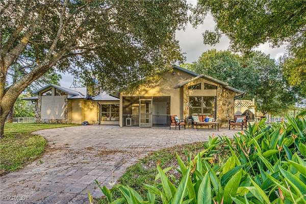 10 Acres of Residential Land with Home for Lease in North Fort Myers, Florida