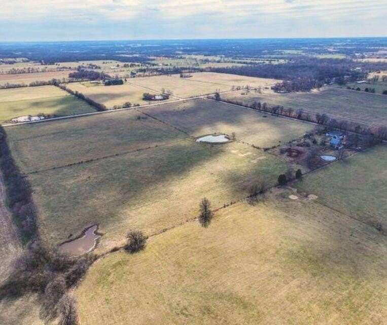 15.8 Acres of Land for Sale in Marionville, Missouri