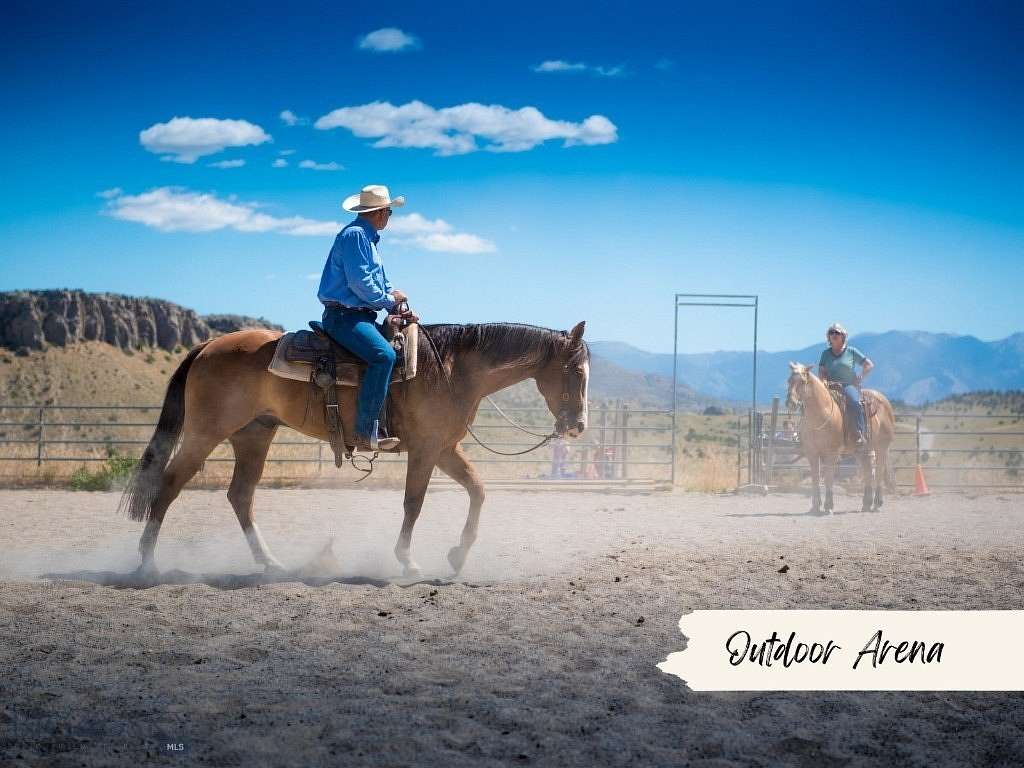 1,584 Acres of Land for Sale in Manhattan, Montana