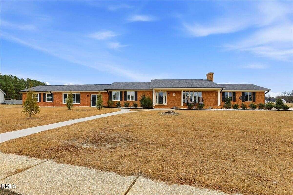 2 Acres of Residential Land with Home for Sale in Smithfield, North Carolina