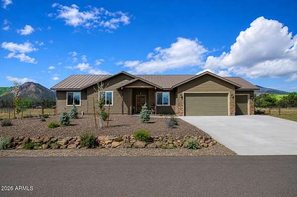 2.55 Acres of Land with Home for Sale in Flagstaff, Arizona