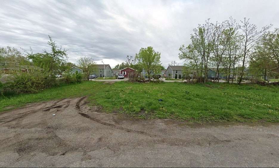 0.1 Acres of Land for Sale in Des Moines, Iowa