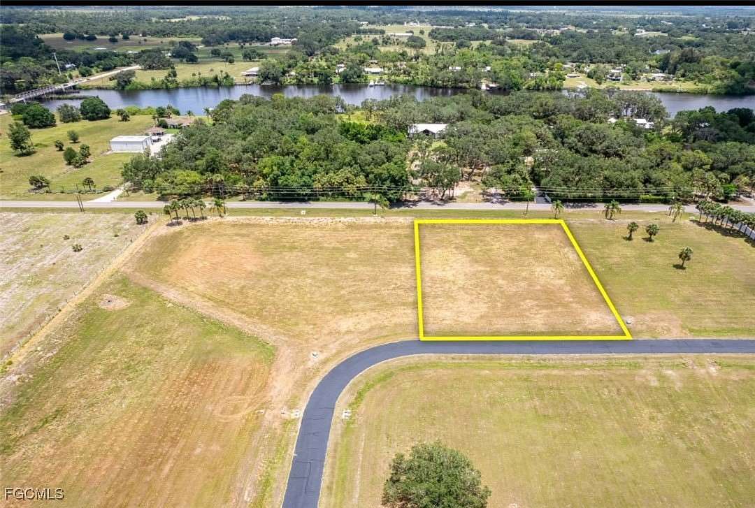 1 Acre of Residential Land for Sale in LaBelle, Florida