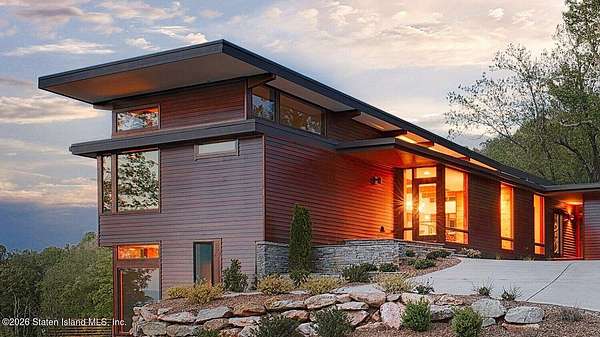 0.6 Acres of Residential Land for Sale in Staten Island, New York