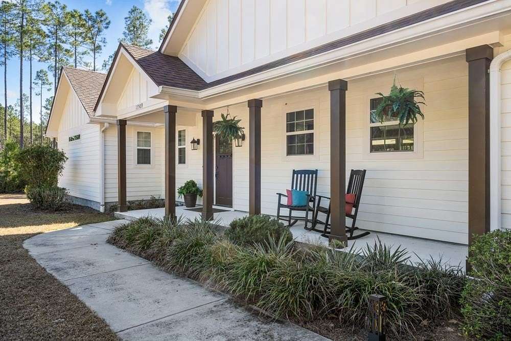 8 Acres of Residential Land with Home for Sale in Tallahassee, Florida