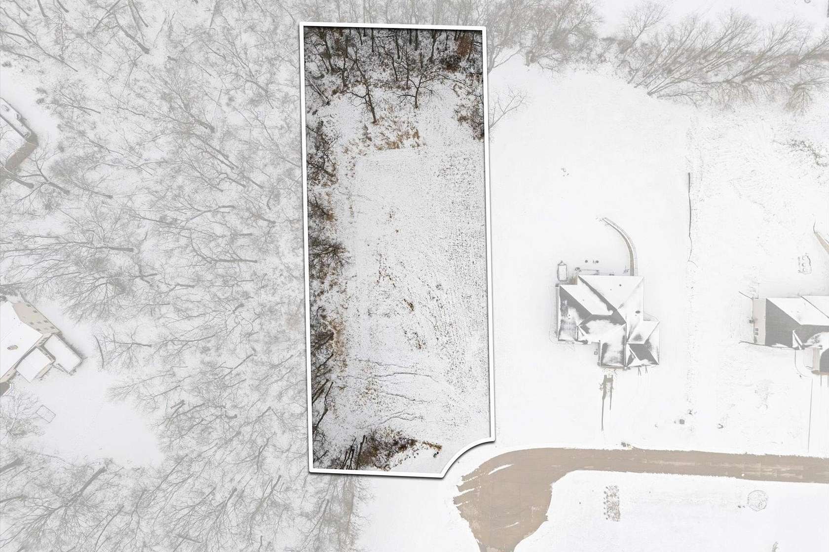 1 Acre of Residential Land for Sale in Dubuque, Iowa