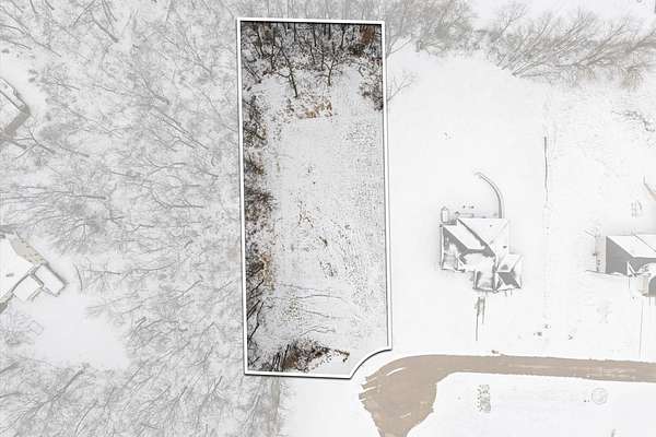 1 Acre of Residential Land for Sale in Dubuque, Iowa