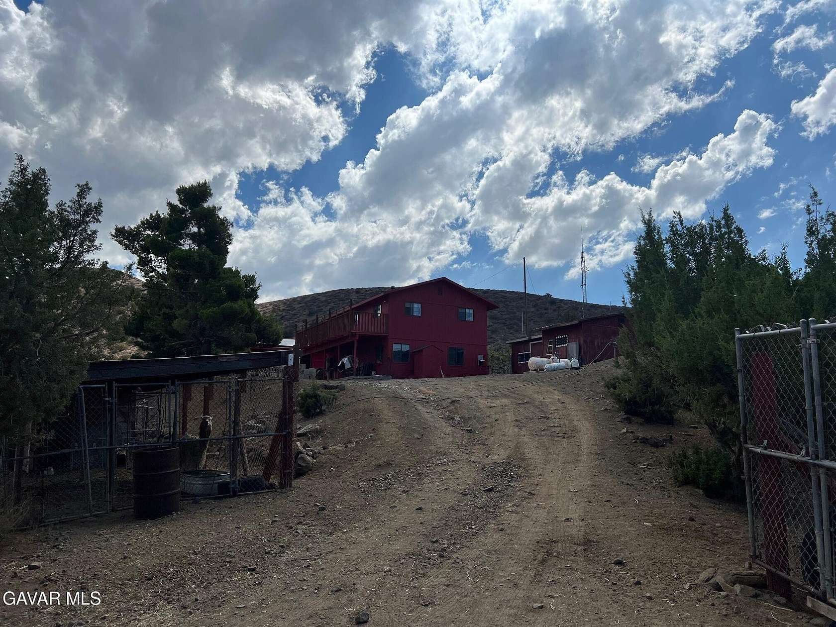 4.47 Acres of Residential Land with Home for Sale in Acton, California