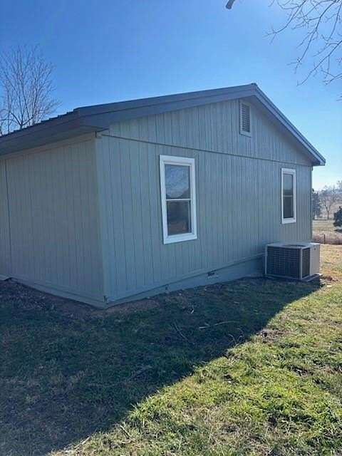 8 Acres of Residential Land with Home for Sale in Harrison, Arkansas