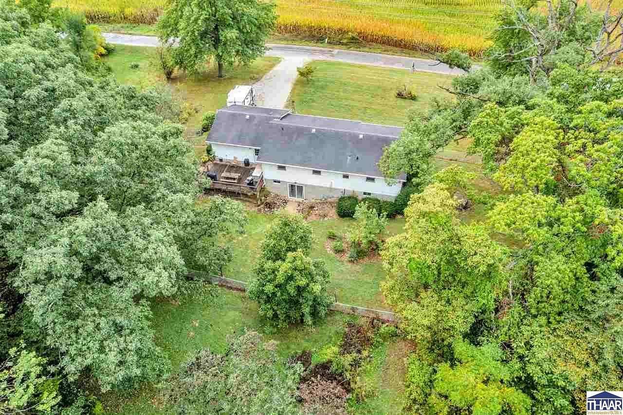 1 Acre of Land with Home for Sale in Greencastle, Indiana