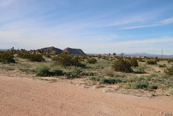1 Acre of Residential Land for Sale in Wellton, Arizona