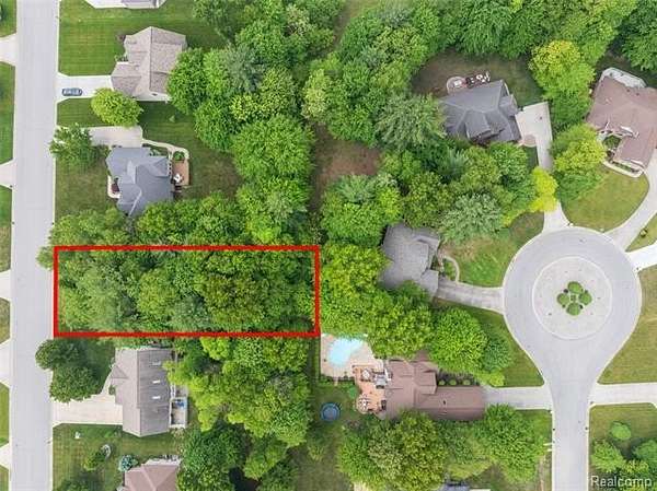 0.39 Acres of Residential Land for Sale in Port Huron, Michigan