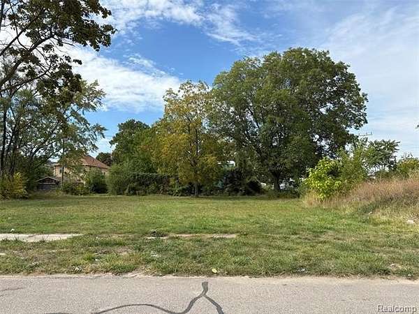 0.09 Acres of Mixed-Use Land for Sale in Detroit, Michigan