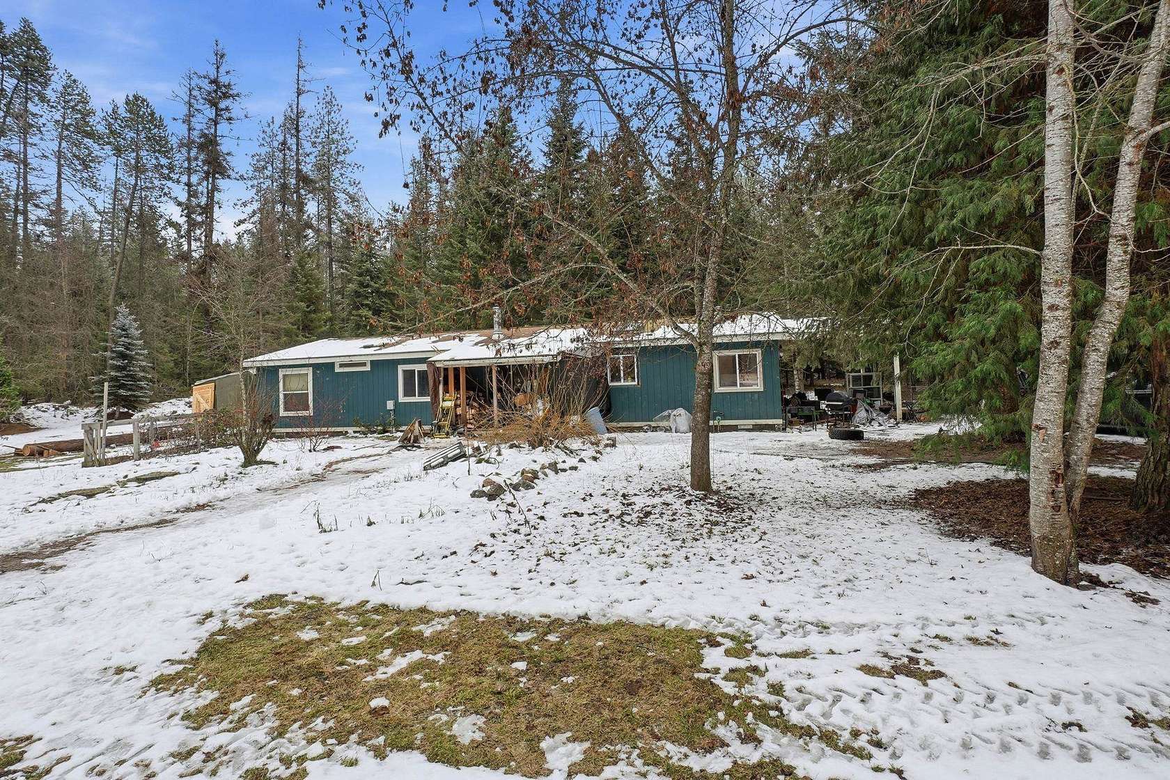 5 Acres of Land with Home for Sale in Clayton, Washington