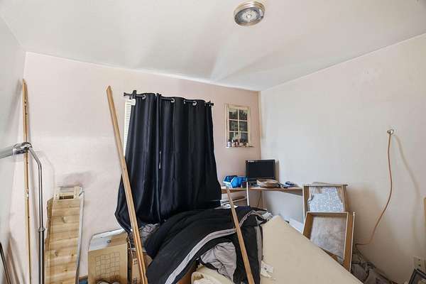 5 Acres of Residential Land with Home for Sale in Clayton, Washington