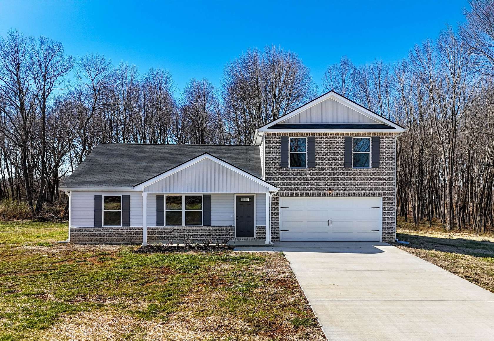 1.52 Acres of Residential Land with Home for Sale in Dickson, Tennessee