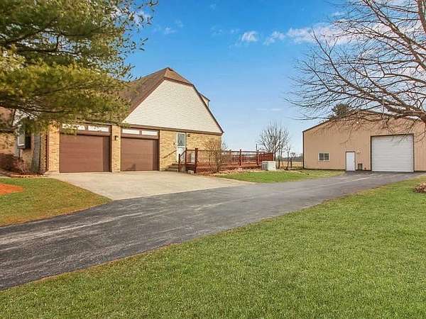 14 Acres of Land with Home for Sale in Huntley, Illinois