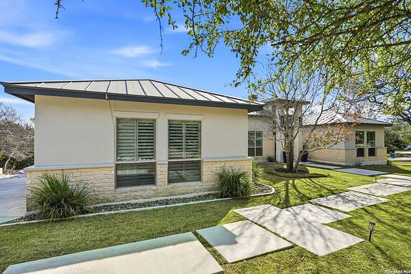 1.5 Acres of Residential Land with Home for Sale in Boerne, Texas