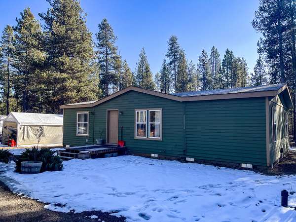 4.79 Acres of Land with Home for Sale in La Pine, Oregon