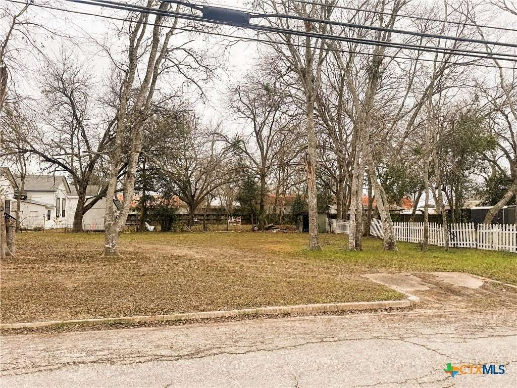 0.14 Acres of Residential Land for Sale in Gonzales, Texas