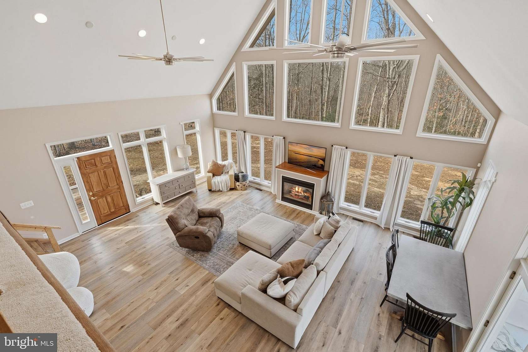 18.6 Acres of Land with Home for Sale in Mechanicsville, Maryland