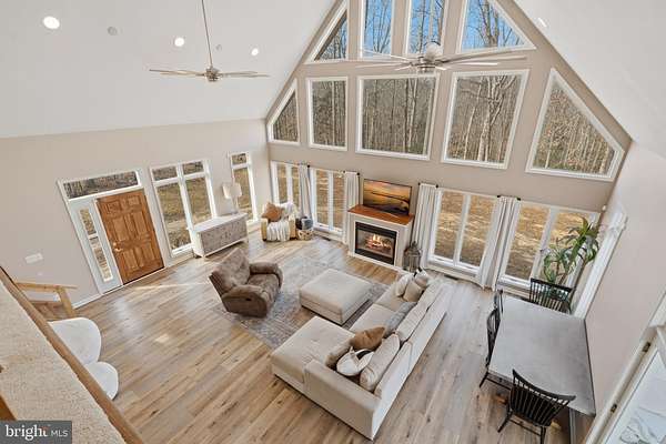 18.6 Acres of Land with Home for Sale in Mechanicsville, Maryland