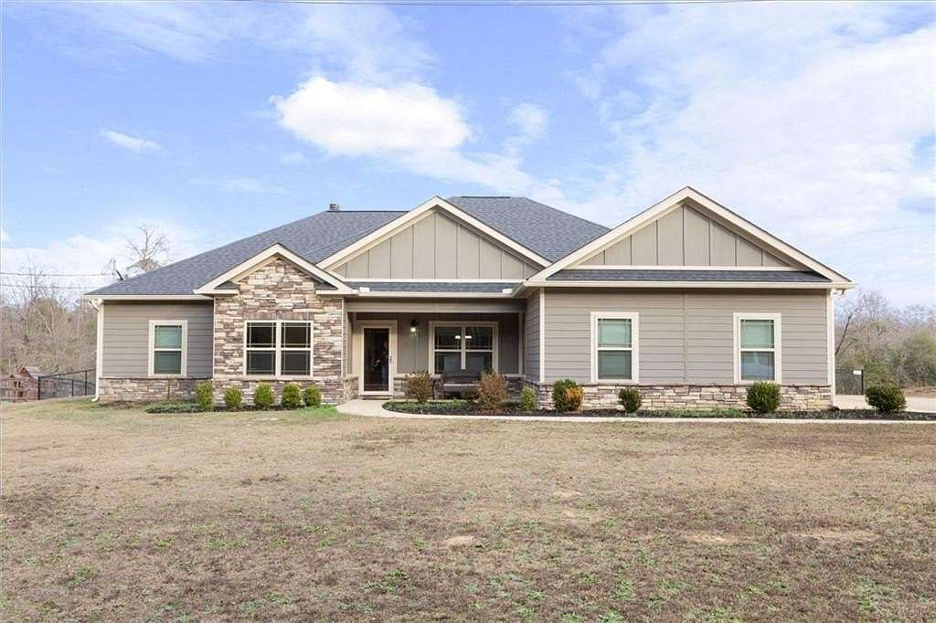 1.59 Acres of Residential Land with Home for Sale in Phenix City, Alabama