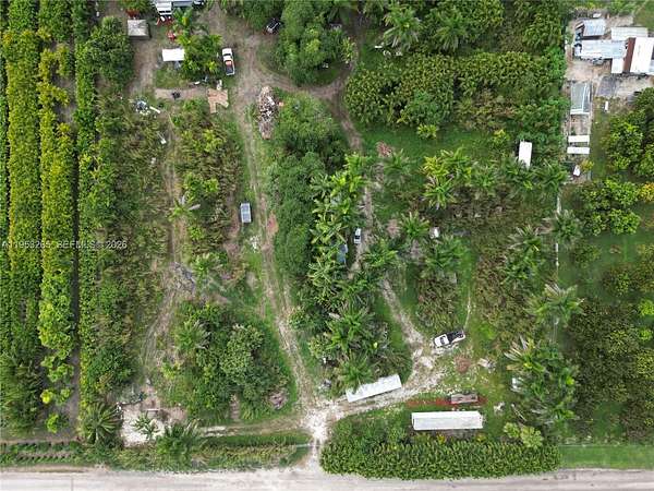 2.5 Acres of Land for Lease in Miami, Florida