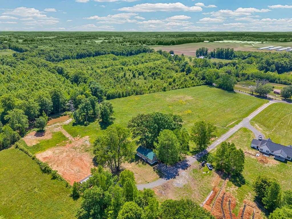 5 Acres of Land with Home for Sale in McMinnville, Tennessee