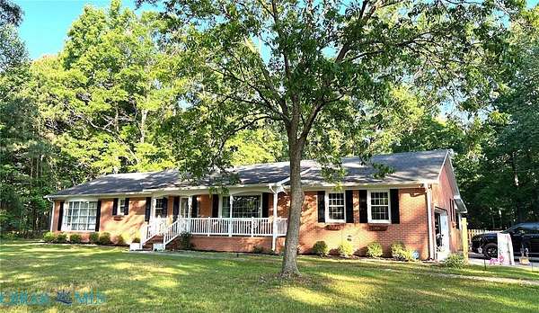 2.59 Acres of Residential Land with Home for Sale in West Point, Virginia