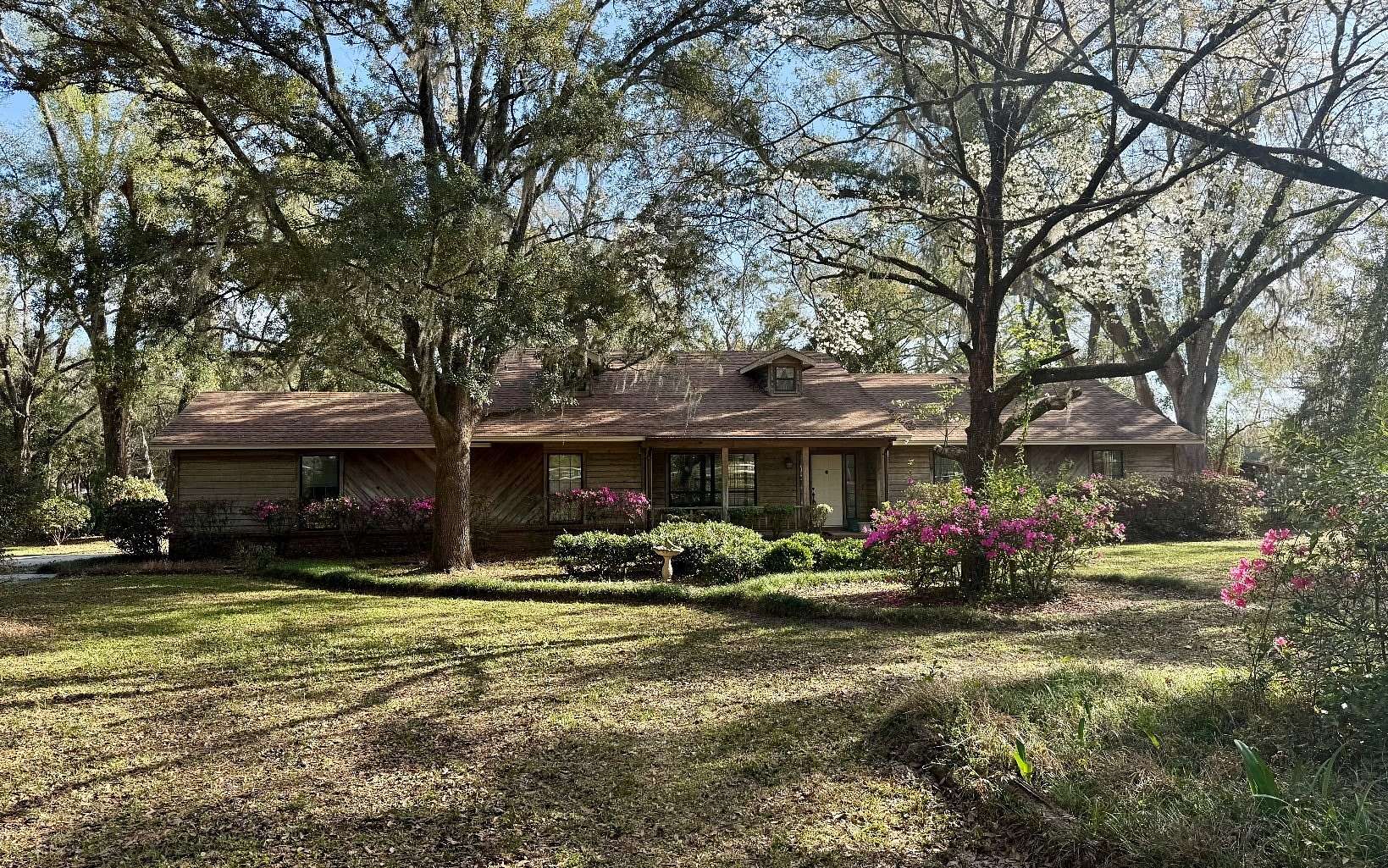 5.57 Acres of Land with Home for Sale in Live Oak, Florida