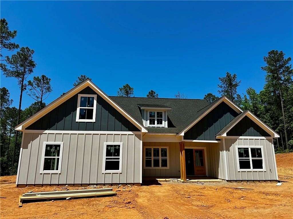 5 Acres of Land with Home for Sale in Salem, Alabama