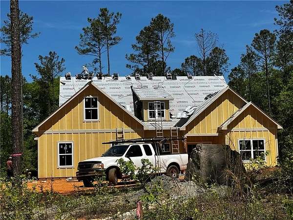 5 Acres of Land with Home for Sale in Salem, Alabama