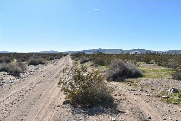 10 Acres of Land for Sale in Helendale, California