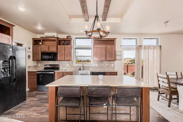 1.66 Acres of Residential Land with Home for Sale in Marana, Arizona