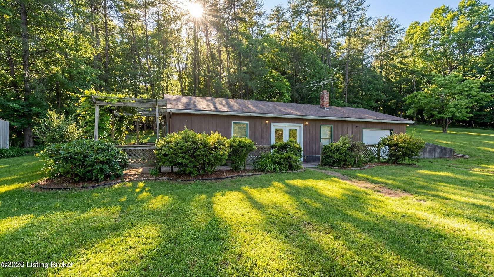 8 Acres of Residential Land with Home for Auction in Borden, Indiana