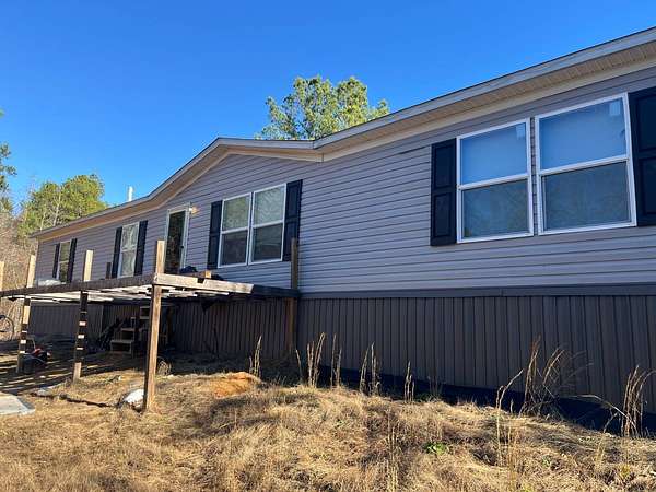 3 Acres of Improved Mixed-Use Land for Auction in Booneville, Mississippi