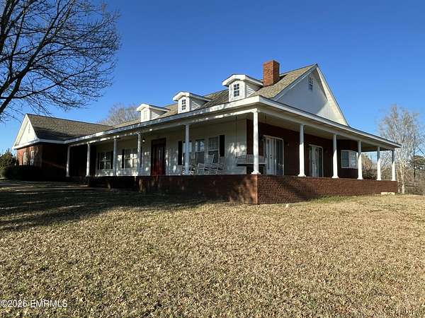 14 Acres of Land with Home for Sale in De Kalb, Mississippi