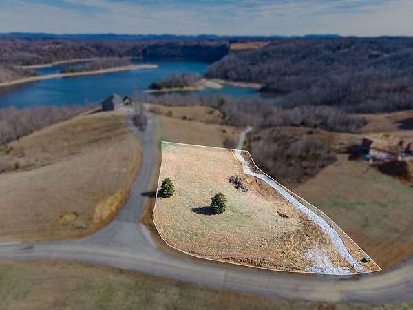 1 Acre of Residential Land for Sale in Byrdstown, Tennessee