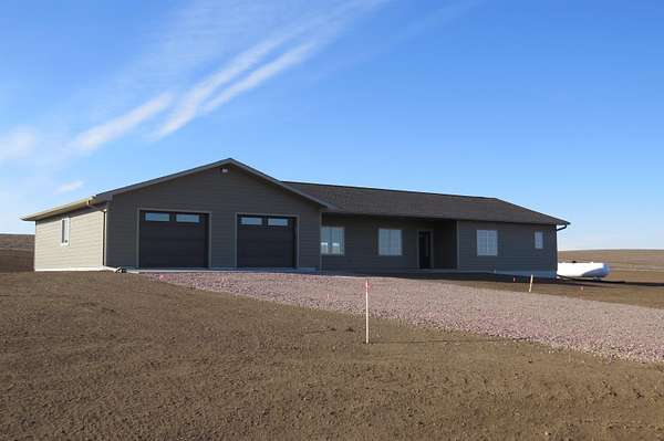 2 Acres of Residential Land with Home for Sale in Le Mars, Iowa