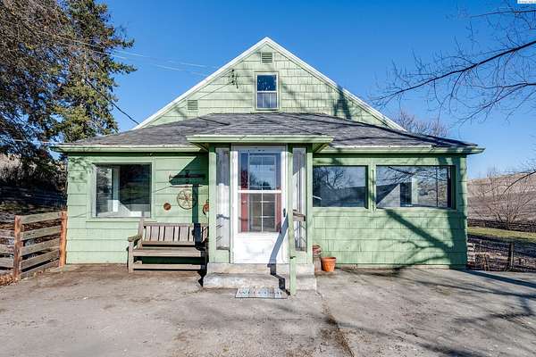 3.45 Acres of Land with Home for Sale in Pullman, Washington