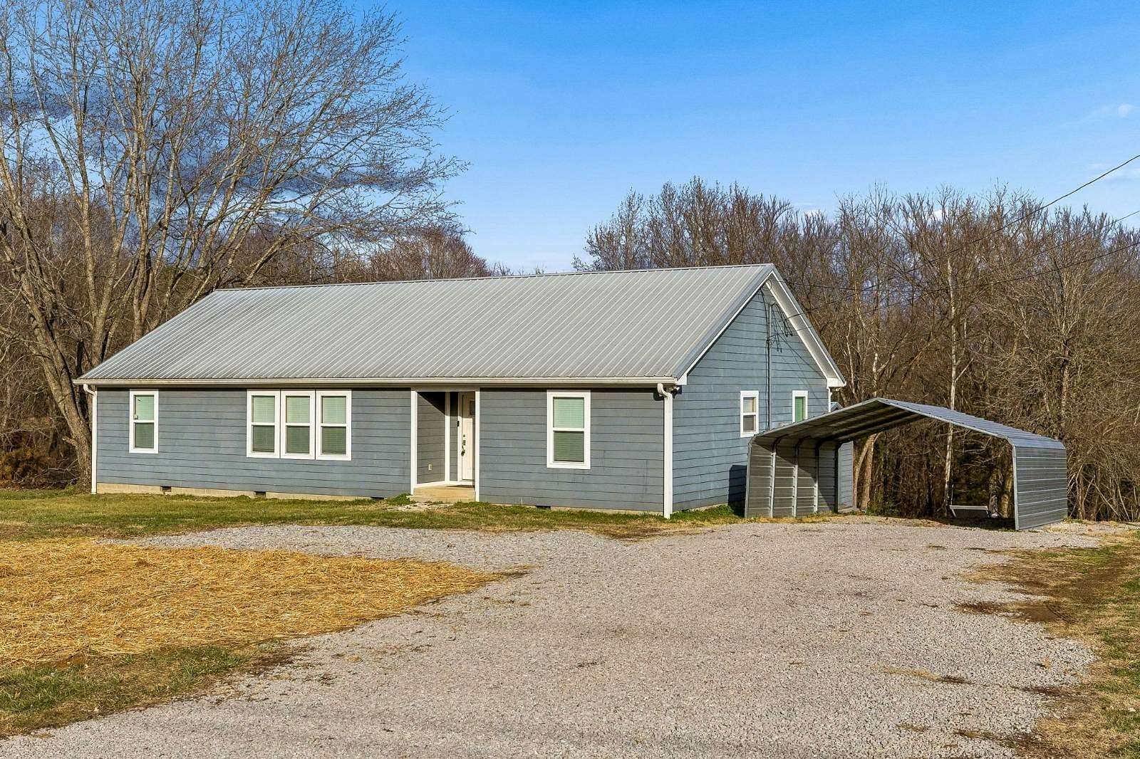 2.29 Acres of Residential Land for Sale in Pleasant View, Tennessee