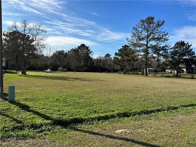 1.13 Acres of Residential Land for Sale in Covington, Louisiana