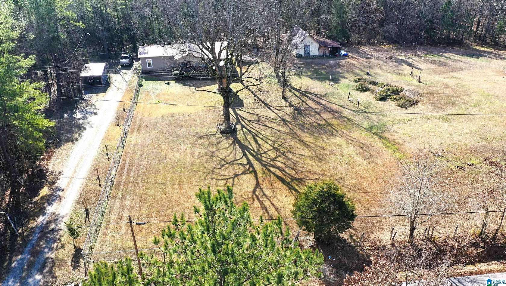 1.87 Acres of Residential Land with Home for Sale in Jacksonville, Alabama