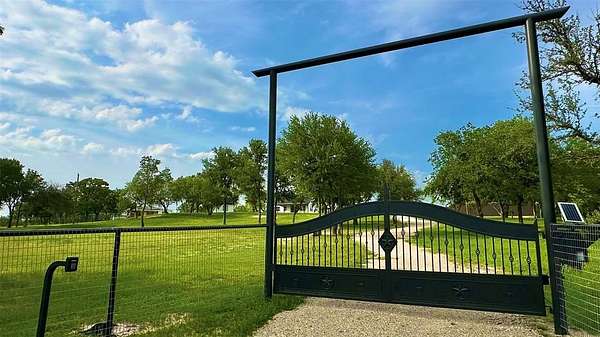 3 Acres of Residential Land with Home for Sale in Weatherford, Texas