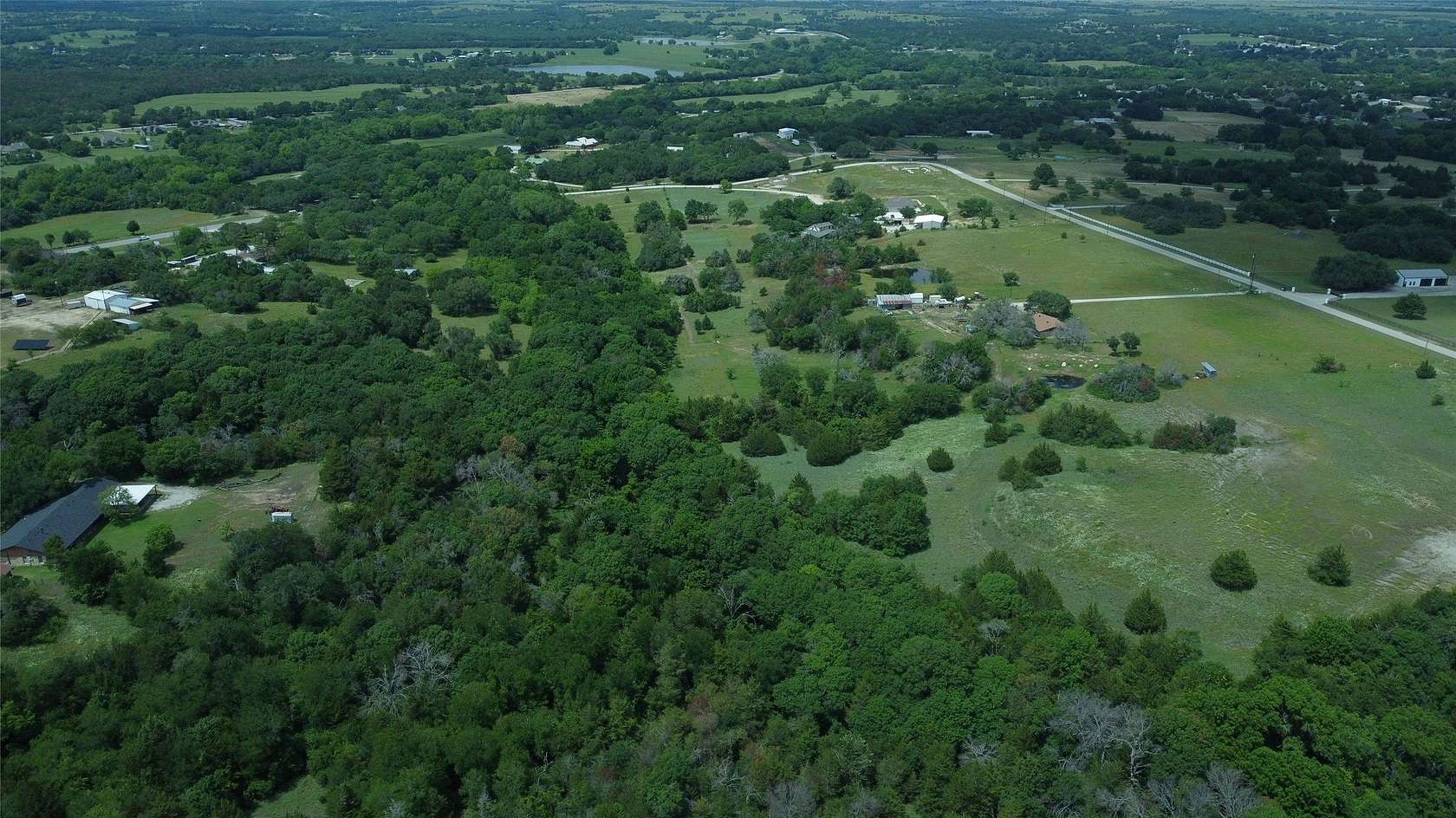 20 Acres of Land for Sale in Decatur, Texas